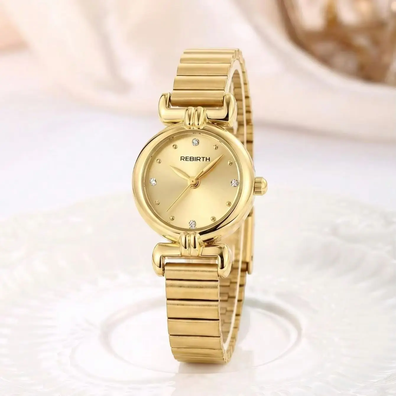 Small, Simple, Exquisite and Fashionable Women's Quartz Watch
