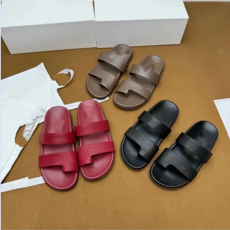 

New 25 year long one-piece strap with toe clip for summer outdoor wear on the beach, thick soled casual sandals