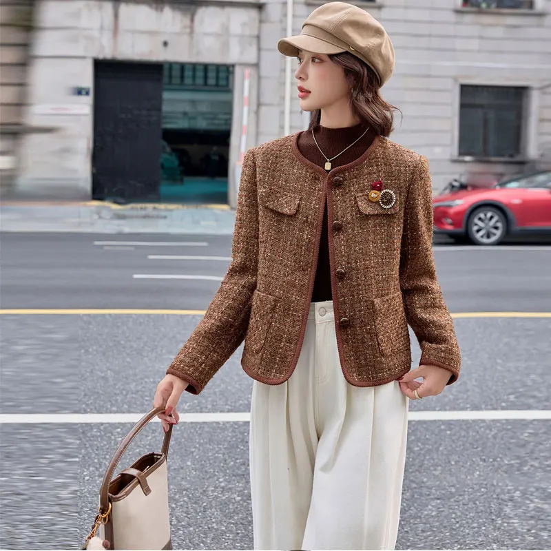 Women's brown coarse tweed round neck coat 2026 new autumn and winter small fragrant style coat