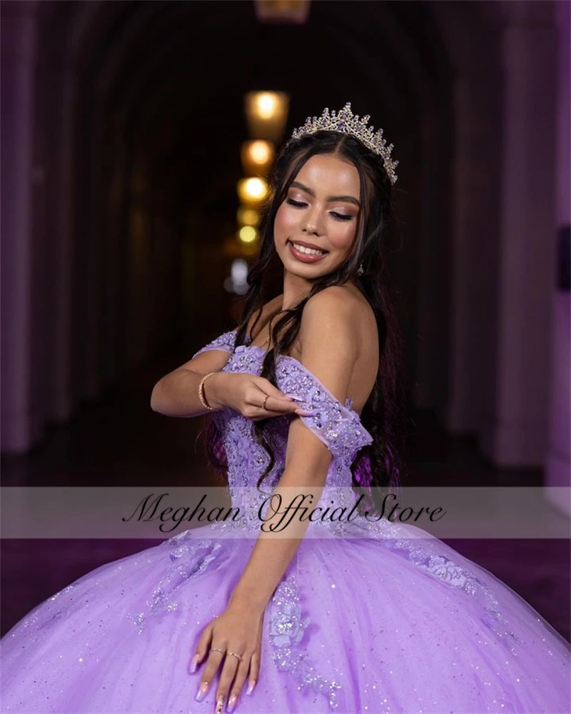 สีม่วงปิดไหล่ Quinceanera ชุด 2025 ลูกปัดพรหมชุดบอลชุด Appliques PUFFY หรูหราหวาน 16 15 Robe De BAL ที่กําหนดเอง