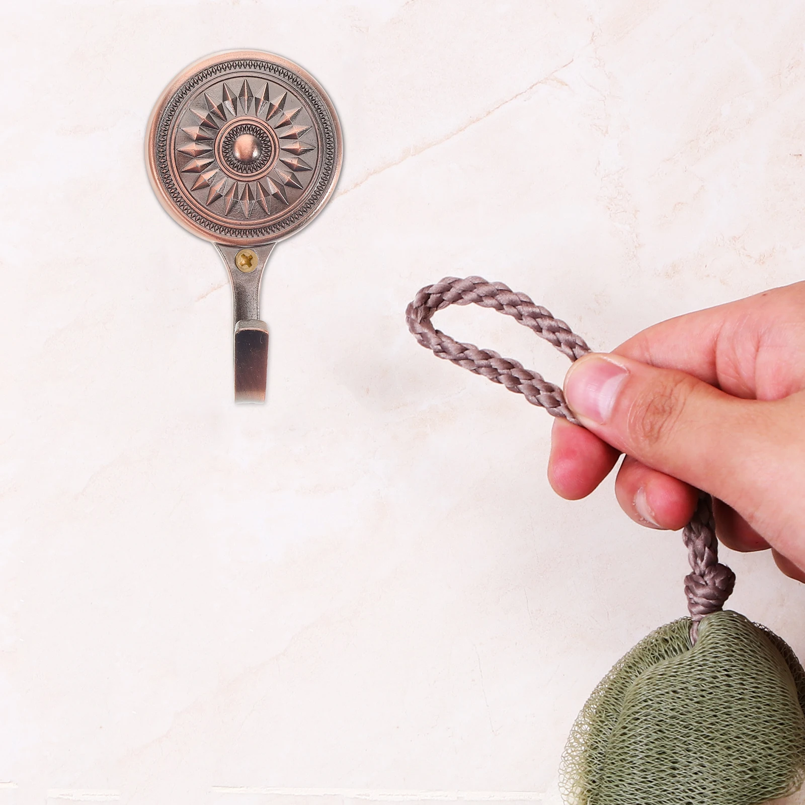 

2Pcs Sunflower Hook Set Zinc Alloy Wall Hooks for Wardrobe Curtains Kitchen Decorative Coat Hangers Easy Install Multifunctional