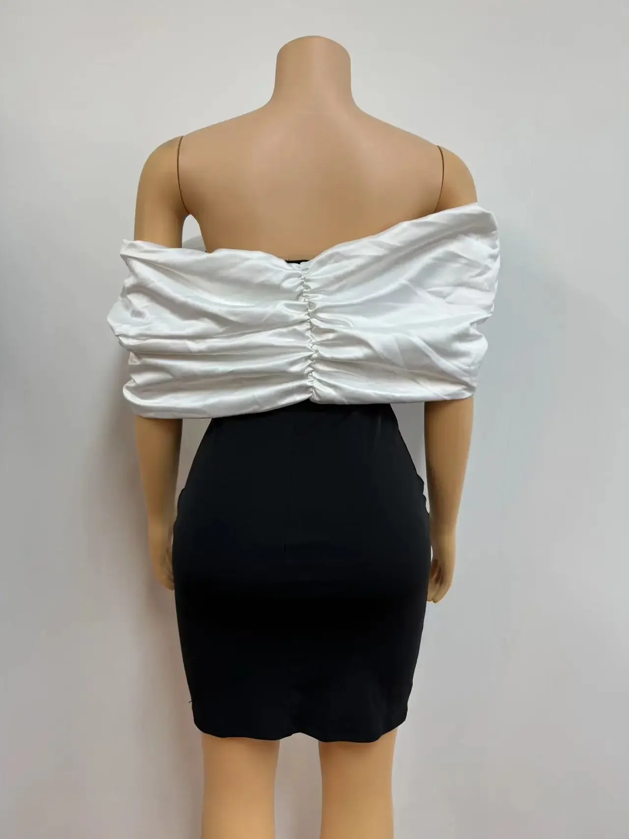 Elegant Dresses for Women Fashion New Off Shoulder Bow Wrap Hip Short Skirt Sexy Party Backless Skinny Evening Dress 2024 Summer