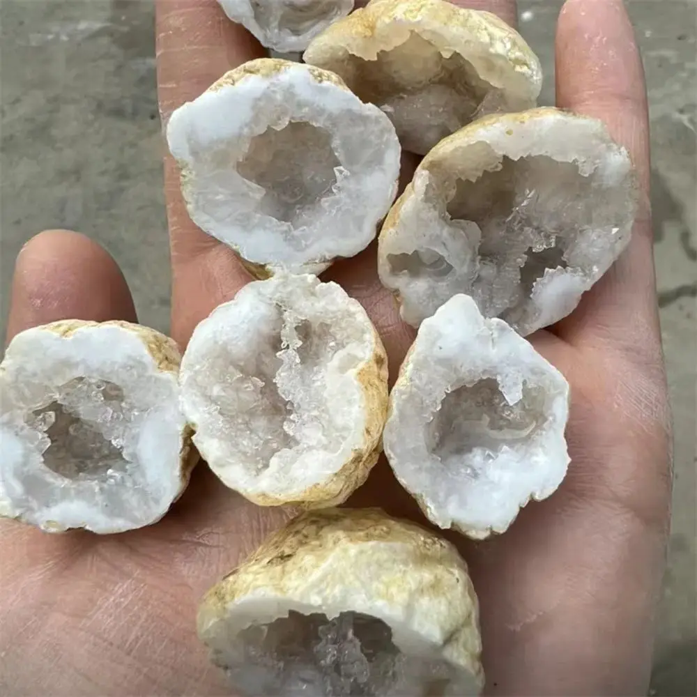 Natural And Beautiful Agate Geode Bedroom Office Decoration Decoration Aromatherapy Stone Diffuser Stone Crystal Decoration