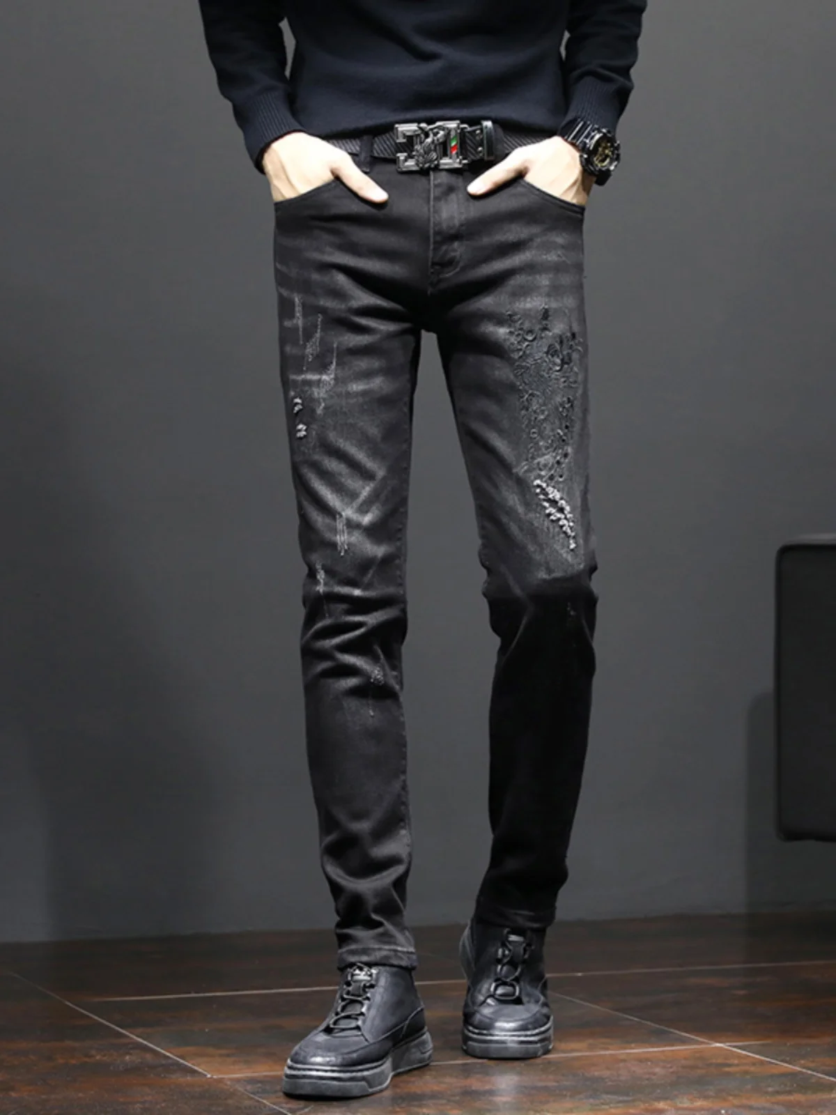 

Men's Black Embroidered Slim Fit Jeans Elastic Casual Cotton Stretch Denim Pants Autumn Fashion Small Footwear Hole Long Trou...