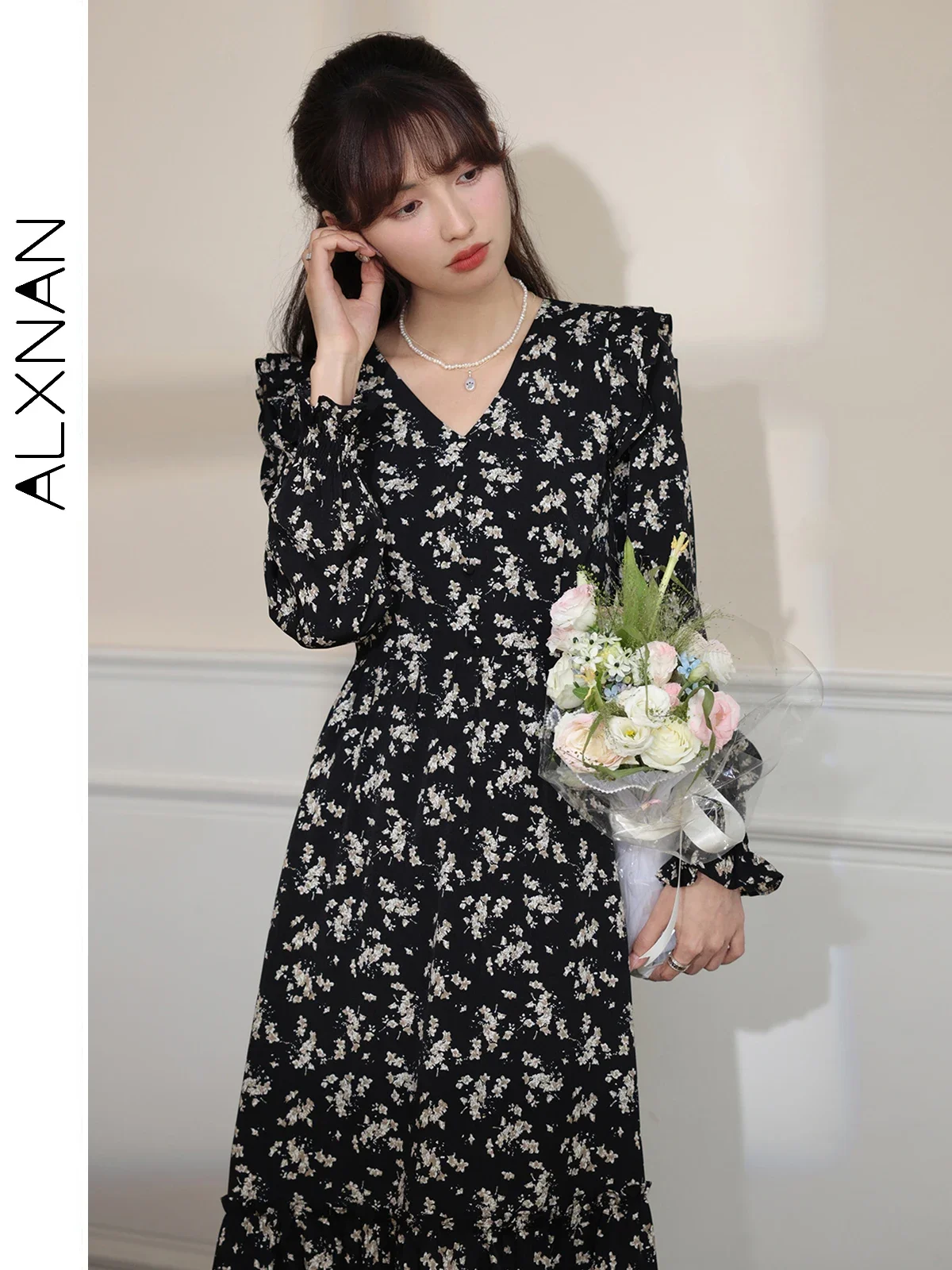 

ALXNAN V-neck High Waisted Floral Dress Woman 2024 Autumn New Fashion A-line Butterfly Long Sleeve Printed Dresses LXN271125