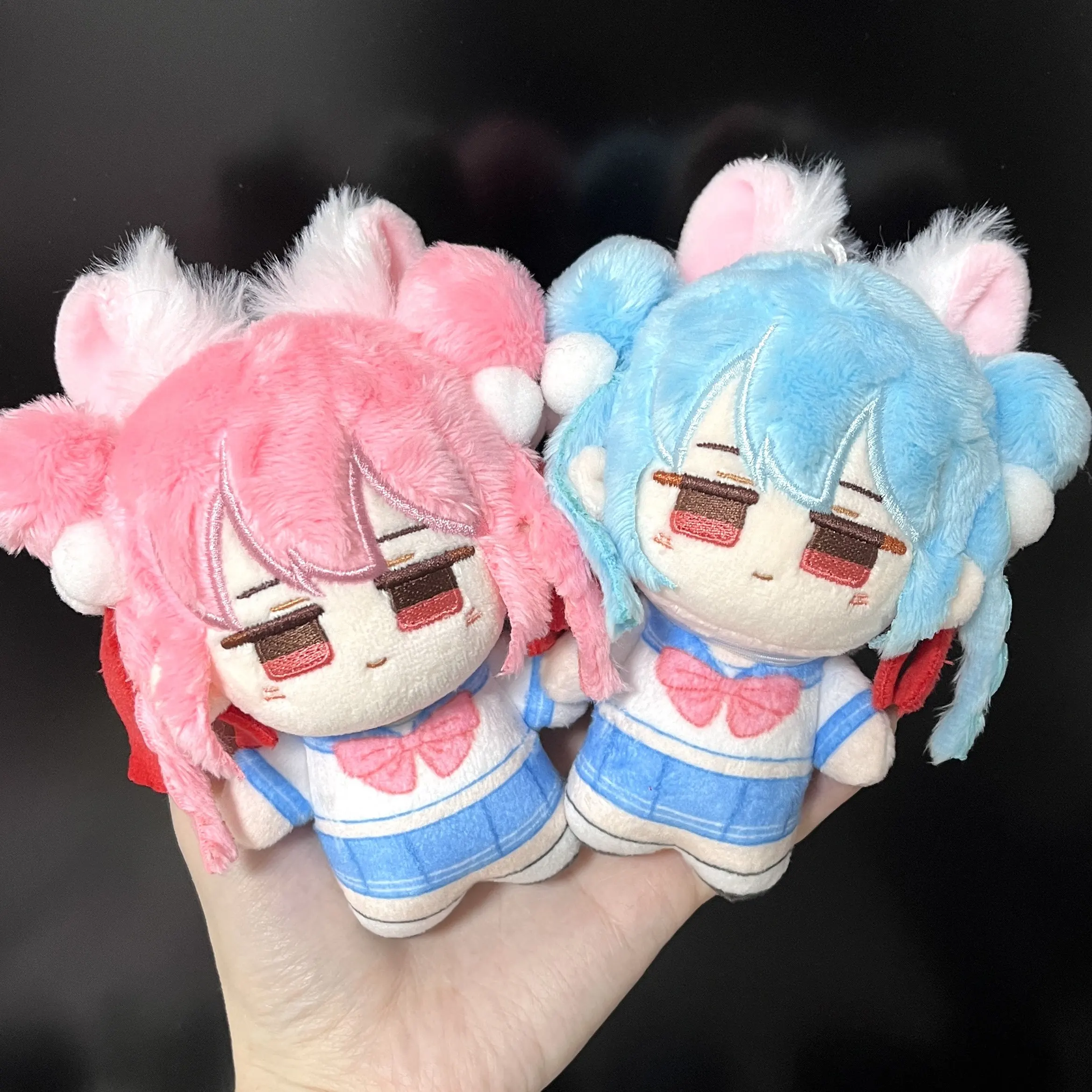 

In Stock: 10cm Printed Fluffy Plush Doll in Pink and Blue - Walnut Wood Cotton Hair Style