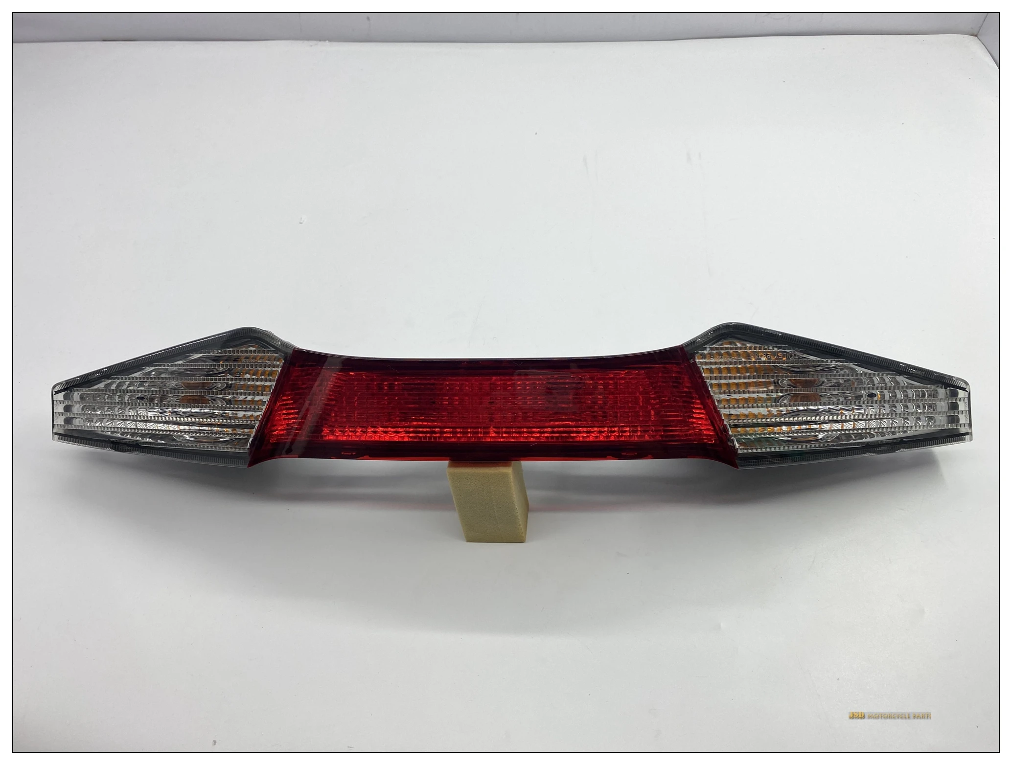 

Suitable for Honda Jinyi GL1800 original disassembled brake light/rear tail light assembly from 2012 to 2017