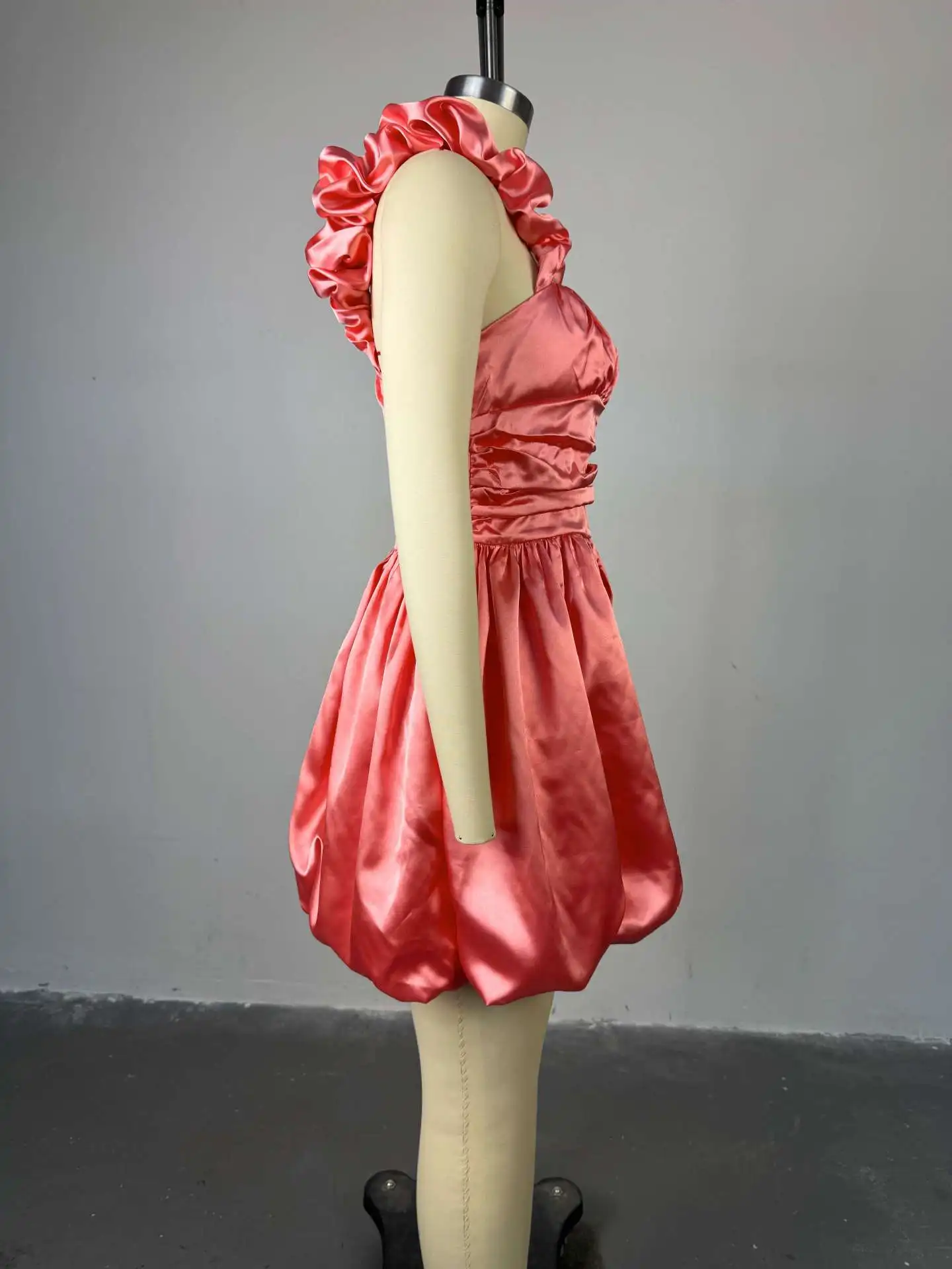 Summer Camis Sweet Dress Women Halter Neck Strapless High Waist Flower Bud Sleeveless Short Dress Slim Fits Bodycon Sexy Dress