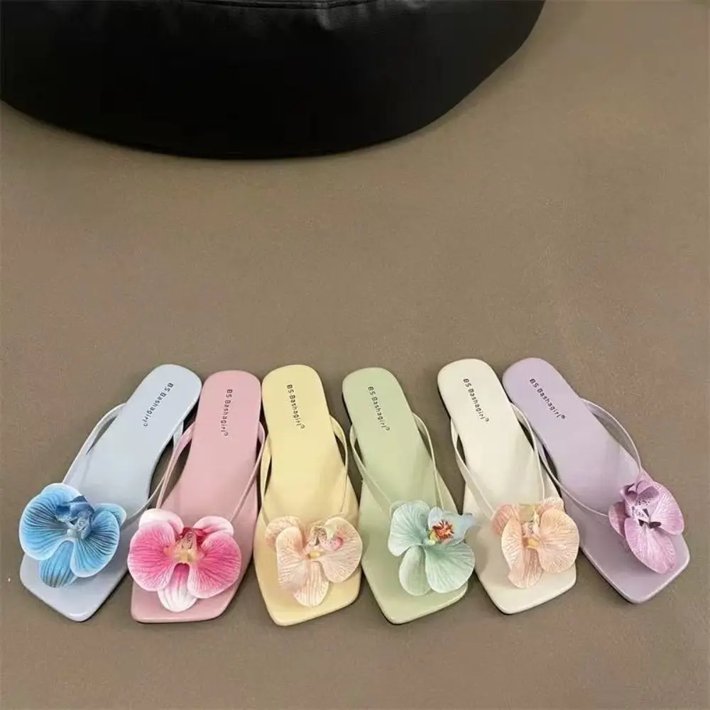 

Повседневные милые тапочки с бабочкой и орхидеей, летние элегантные шлепанцы с цветочным принтом, женские сандалии для отдыха на открытом воздухе