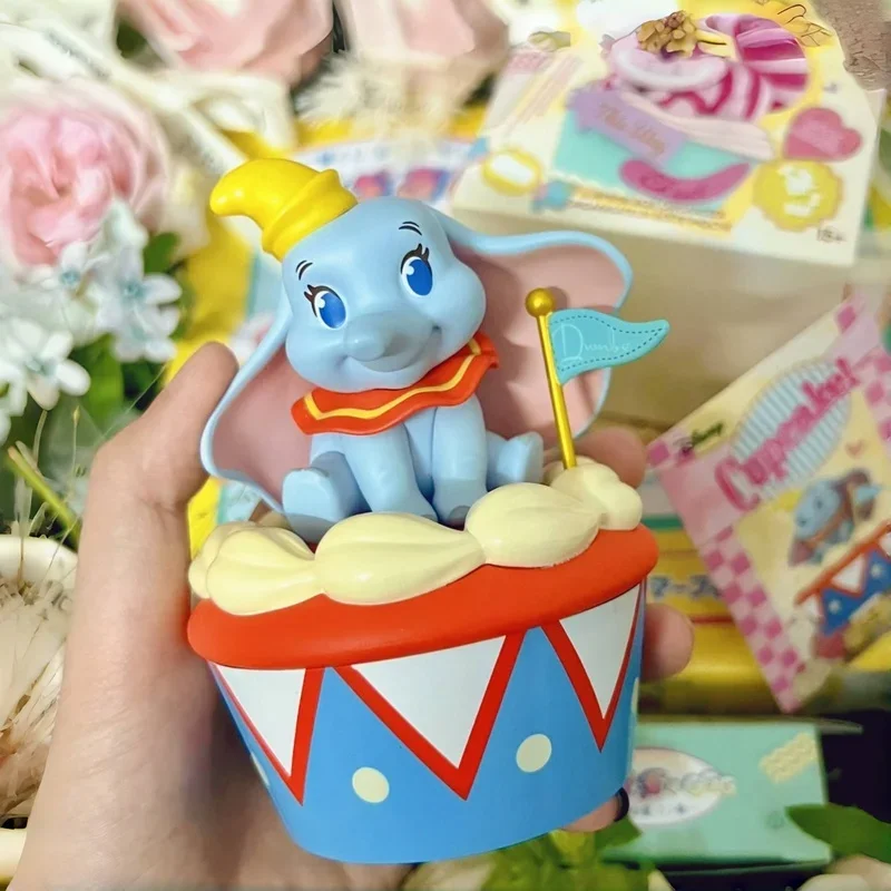 Heißer Verkauf auf Lager Miniso Disney Cupcake Serie Puppe Spielzeug Figur niedlichen Anime Dumbo Luzifer Mary Katze Ornament Desktop-Spielzeug Weihnachts geschenke