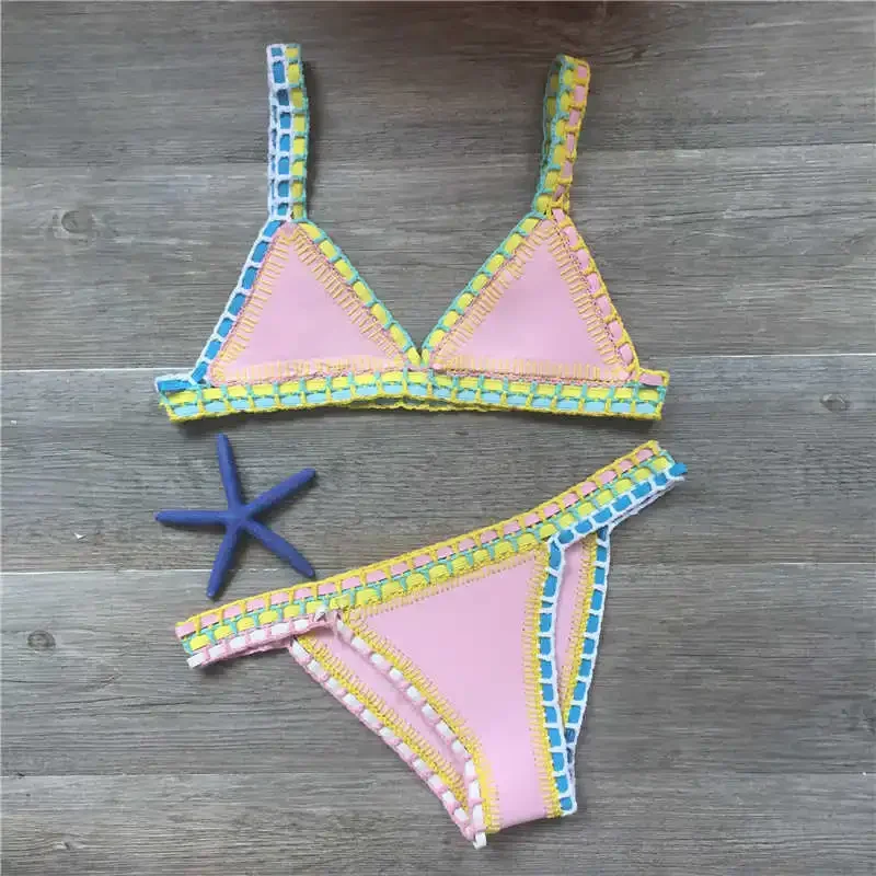 2025 Novo conjunto de biquíni laranja sexy com design plissado e anéis dourados – alças ajustáveis, perfeito para roupas de praia e festas na piscina