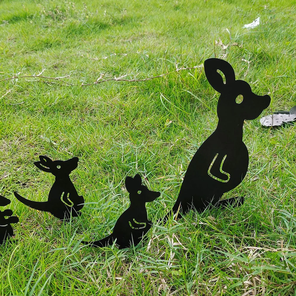 

1Set Hollow Kangaroo Garden Statues Iron Art Ornament for Outdoor Lawn Yard Decoration Landscaping Decorations Simulation
