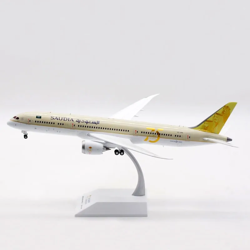 

Saudi Arabian Airlines B787-9 Civil Aviation Airliner Alloy & Plastic Model 1:200 Scale Diecast Toy Gift Collection Display