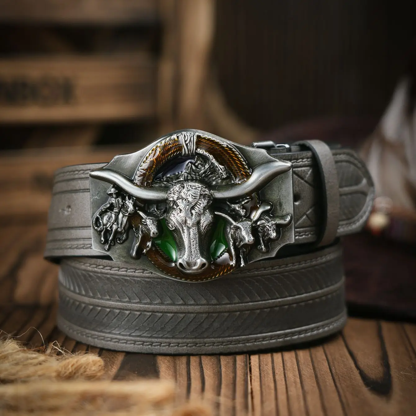 Ein lässiger Retro-Gürtel im Western-Stil für Herren und Damen! PU-Ledergürtel mit Metallschnalle, geeignet für den täglichen Arbeitsgebrauch – Detail 5