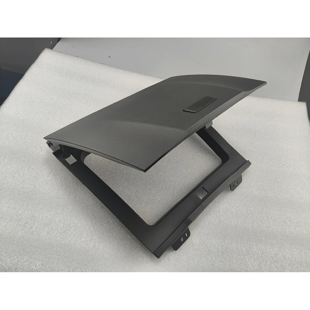 CA100017050 For 2015-2018 ISUZU D-MAX mu-X   Front Central Console Dashboard Storage Box CA100017050