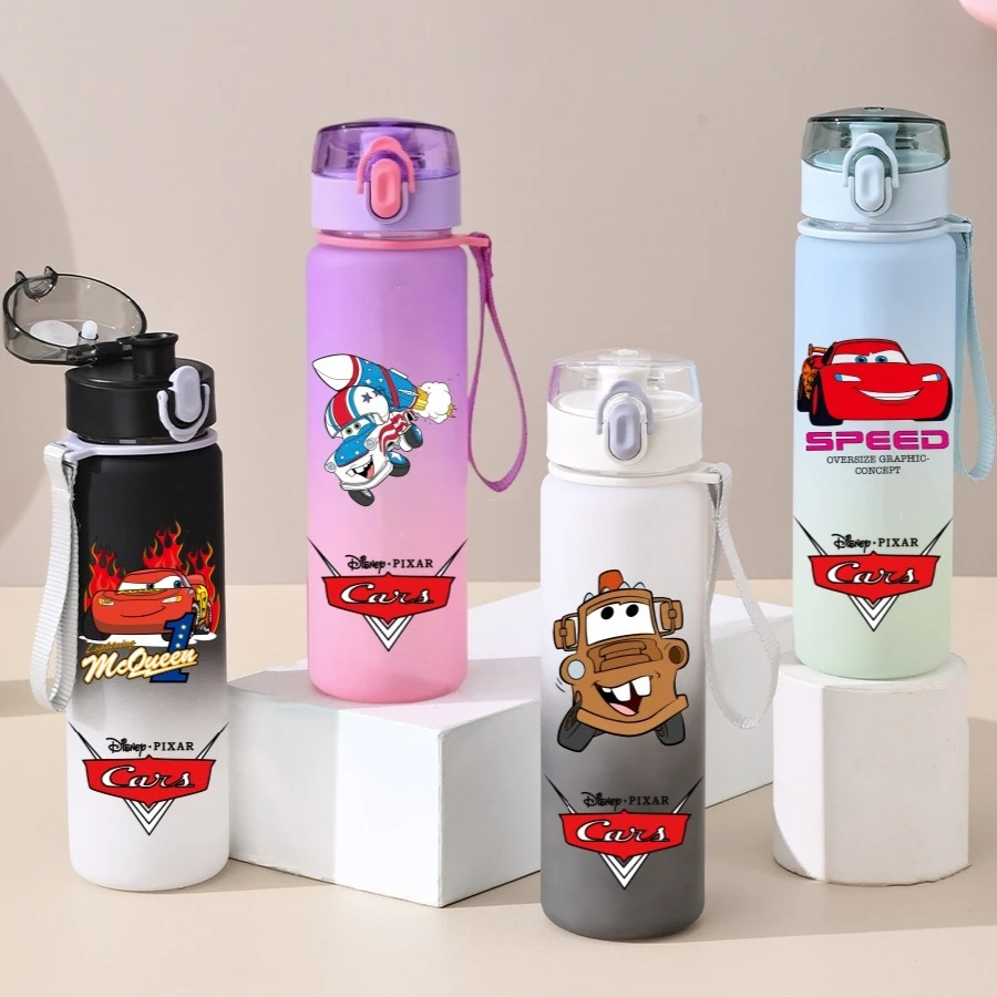 Botella de agua deportiva Lightning McQueen de 550ML para coches, taza de agua portátil a prueba de fugas, taza para beber para deportes al aire libre, regalo para niños