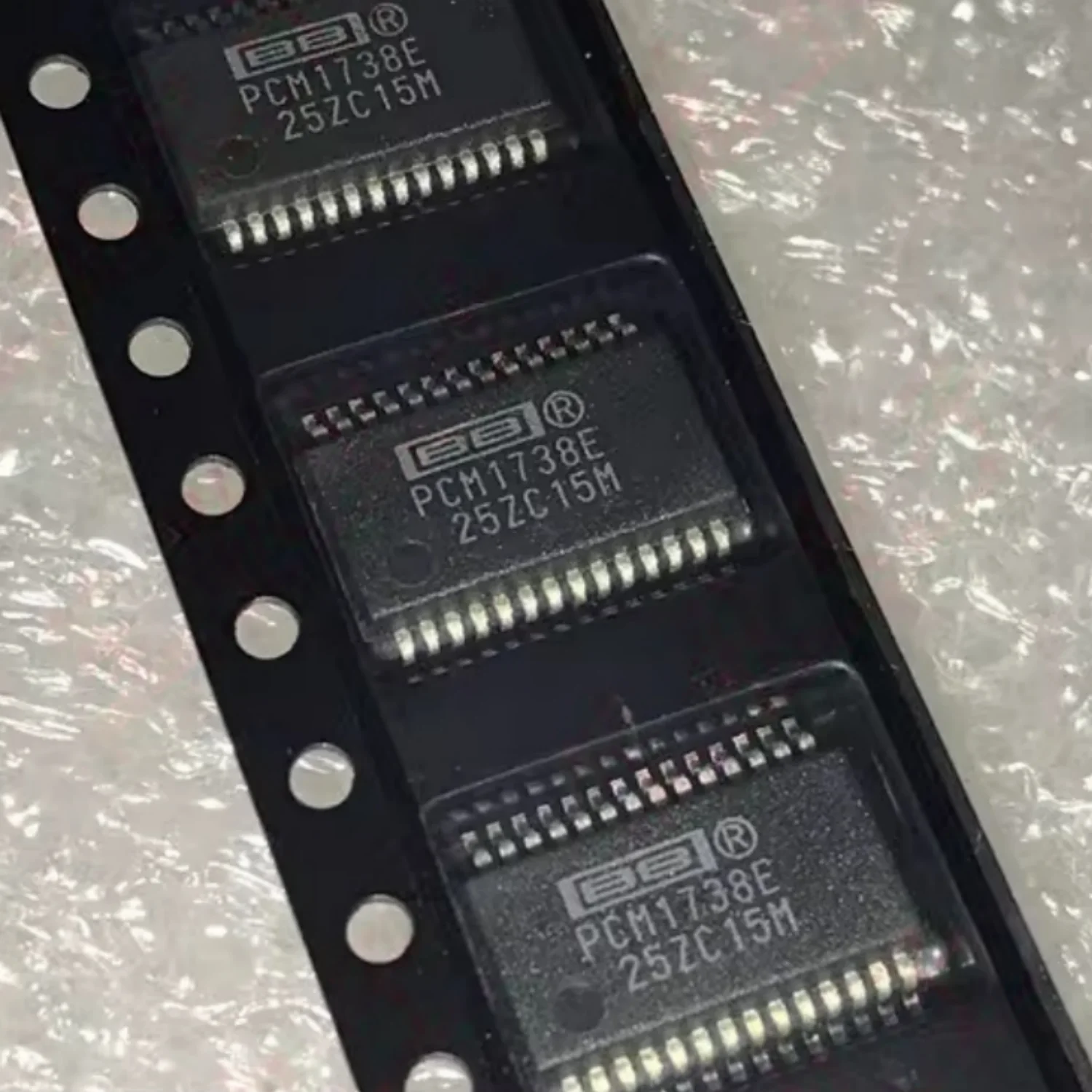 1~10pcs/lot PCM1738E PCM1738 SSOP-28 PCM1738E/2K 100% Brand New Original.