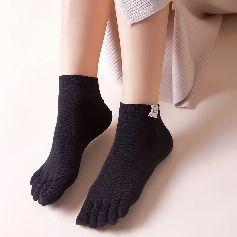Spring Summer Simple Solid Color Five Fingers Short Socks For Women Stretchy Cotton Ankle Socks Casual Split Toe Socks 5 Toes