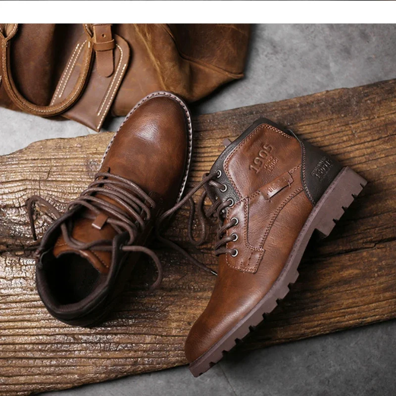 Leather Men Ankle Botas Plus Size Retro High Top Shoes Outdoor Work Casual Shoes Motorcycle Combat Boots Fashion Autumn Brown