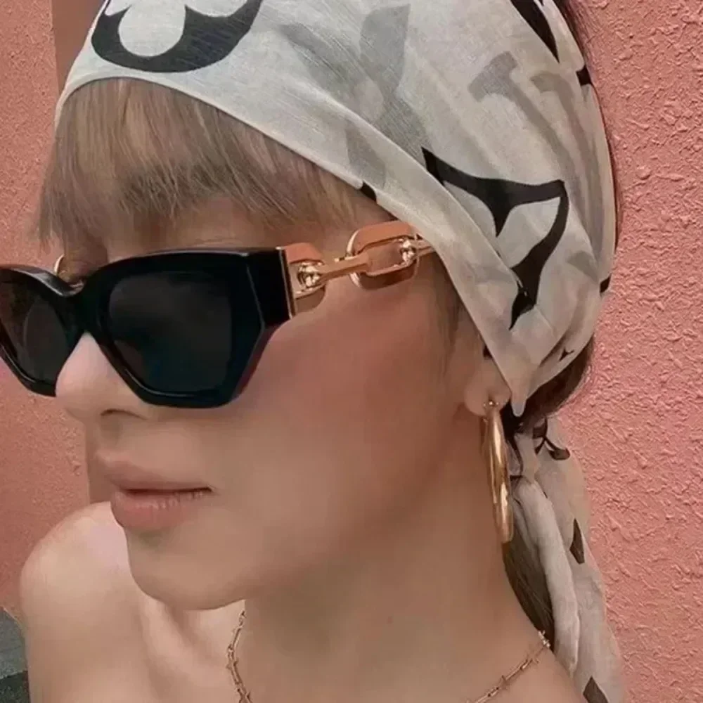 

Small Metal Chain Sunglasses Thick Frame Retro Cat Eye Elegant Glasses New Trend Hot Stamping Process Fashion Tudor Gold Gafas