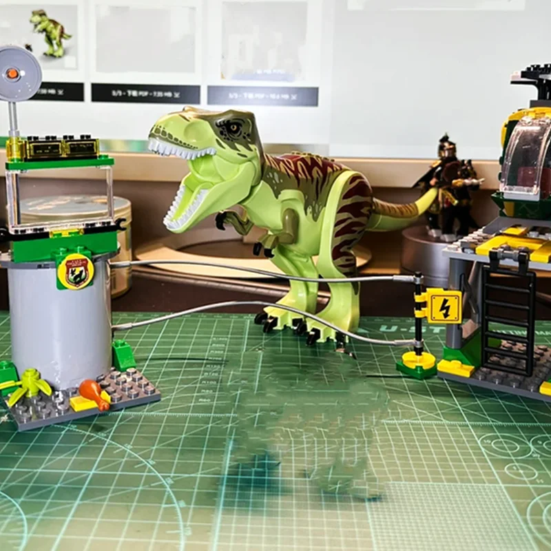 

Совместимые наборы для третьих вечеринок, серия «Мир динозавров», строительные блоки, тираннозавр Рекс, атака, сборка, игрушки для детей ﻿