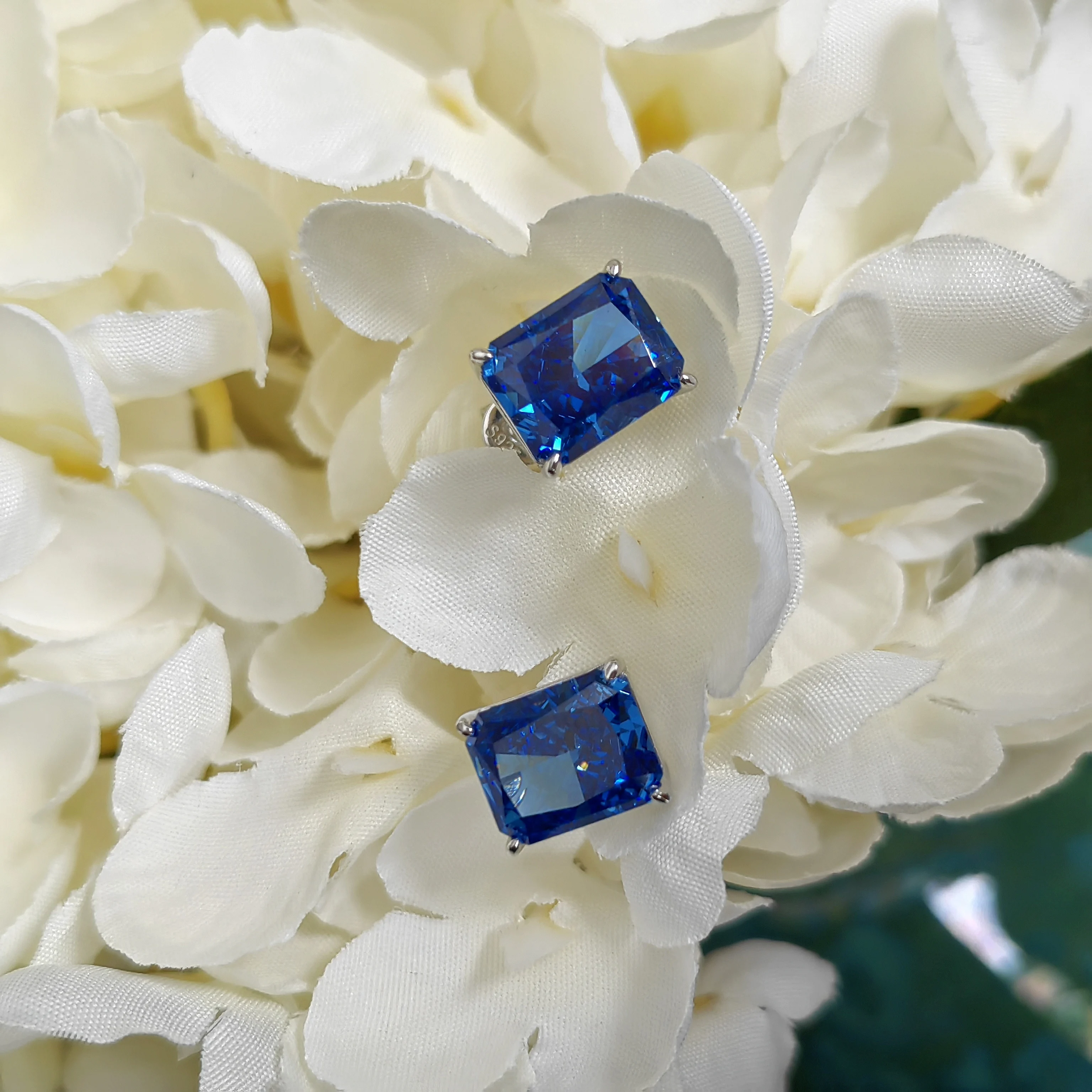 S925  Sterling Silver Rhodium lated Earrings nlaid with Sparkling Tanzanite Simple Elegant Ideal for Gifting Daily Wear
