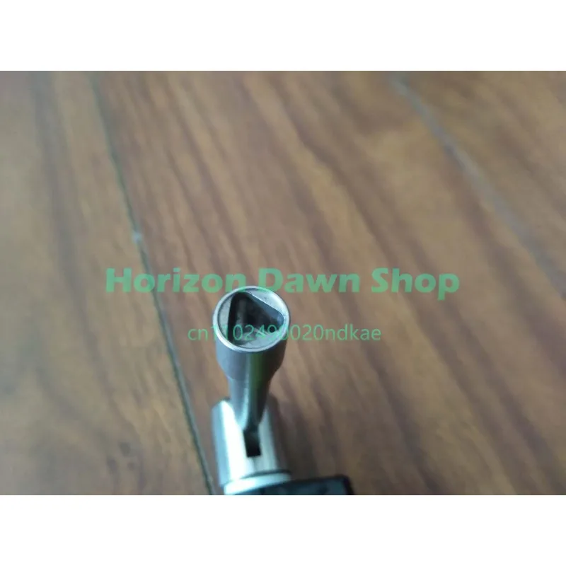 Elevator Triangle Key, Extended Retractable 700mm 180 ° Rotating Head