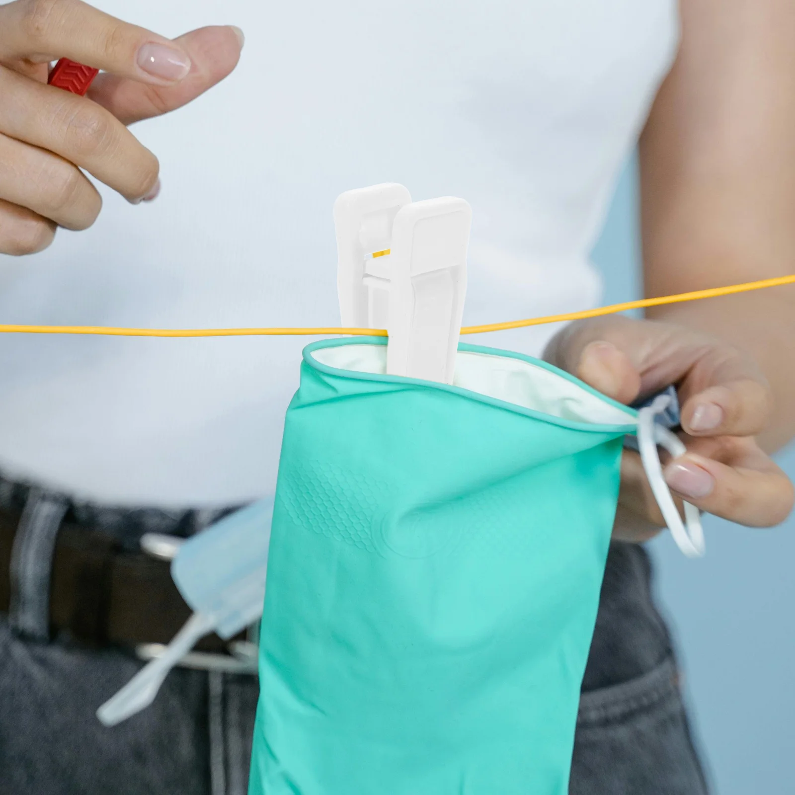 

40pcs Hanger Clips Plastic Nonslip Texture Lightweight Travel Wardrobe Management Home Utility Clothes Accessories