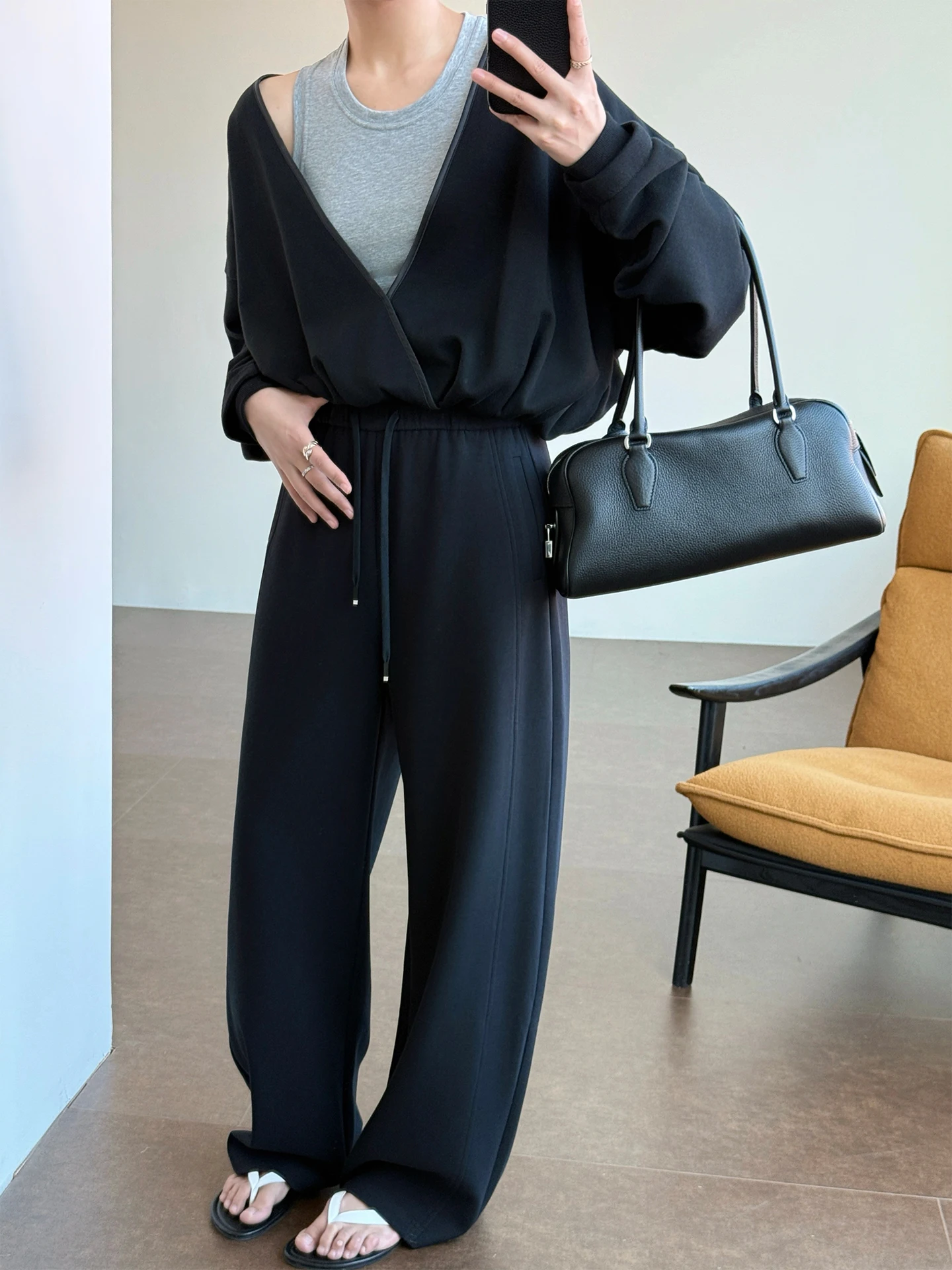 

WANGER Holiday Relaxation Tee-Piece Set with Dstring Wide Leg Pants And Knot Detail Flower Bud Top for Women