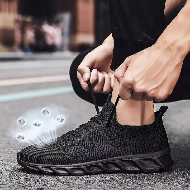 

2026 Men's Casual Sports Breathable Summer Light Soft Sole Comfort Outdoor Running Shoes Fashion Student Mesh Plus Size Sneaker