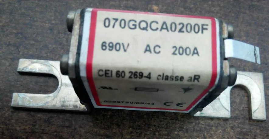 Fuses: 070GQCA0200F 690V 200A / 070GQCA0180F 690V 180A