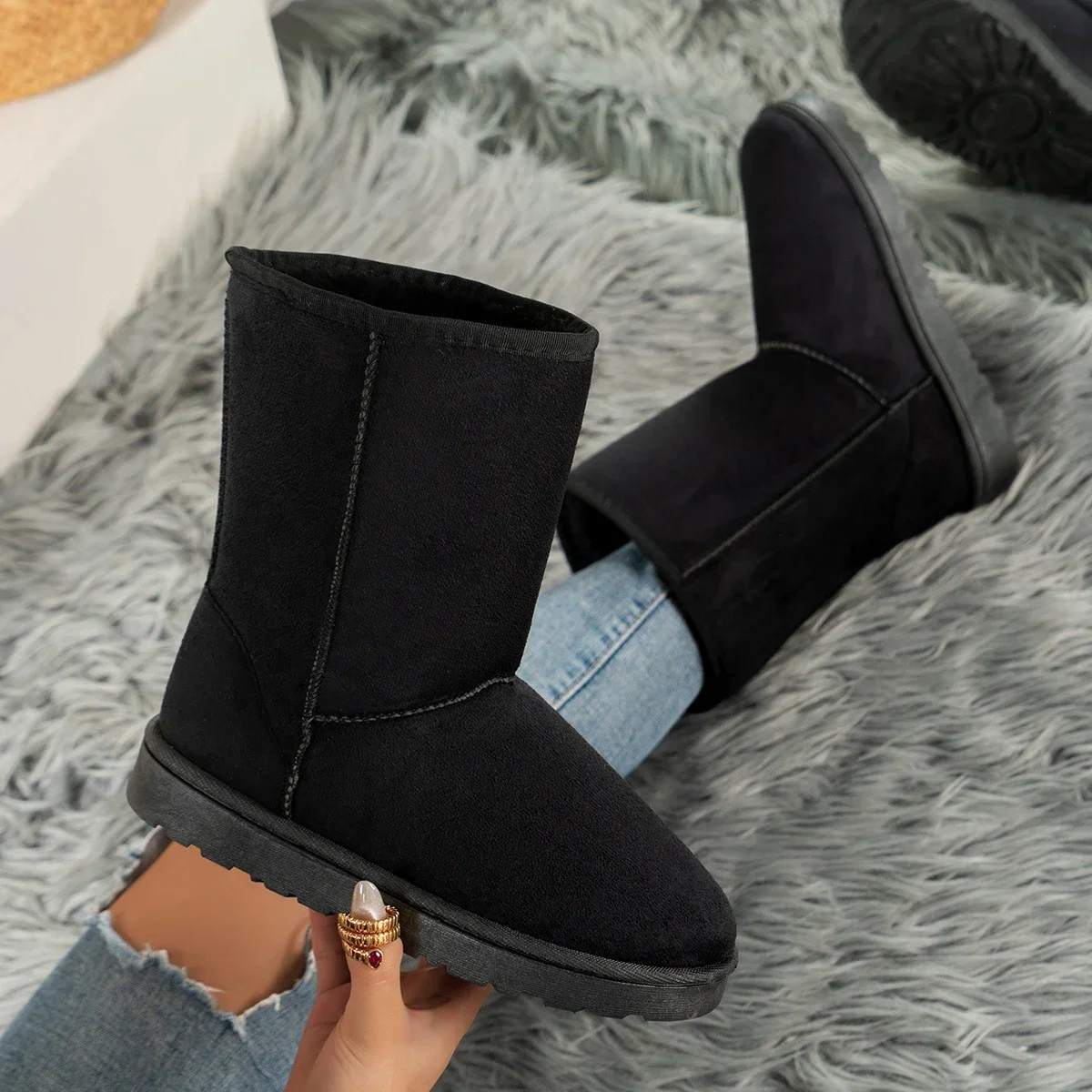 Damesschoenen Te Koop Van Hoge Kwaliteit Winter Slip-On Mid-Calf Dameslaarzen Mode Effen Casual Snowboots Grote Maat Plateaulaarzen