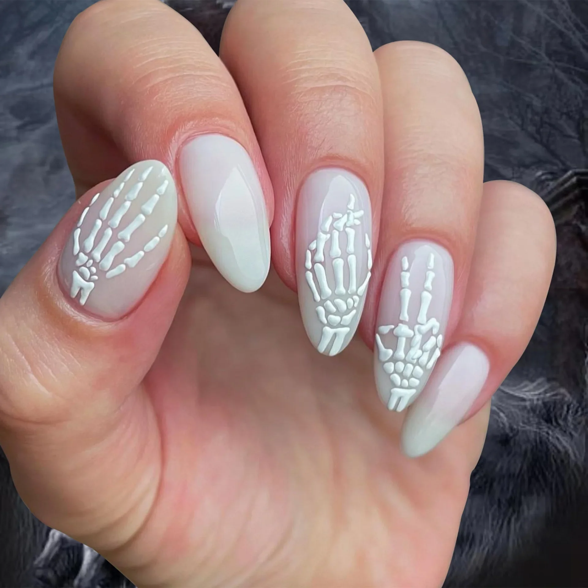 Halloween Shiny Star 3D Pearl Moon Skeleton Hands Bone Design unghie finte fantasma zucca unghie finte staccabili Art Press on Nails