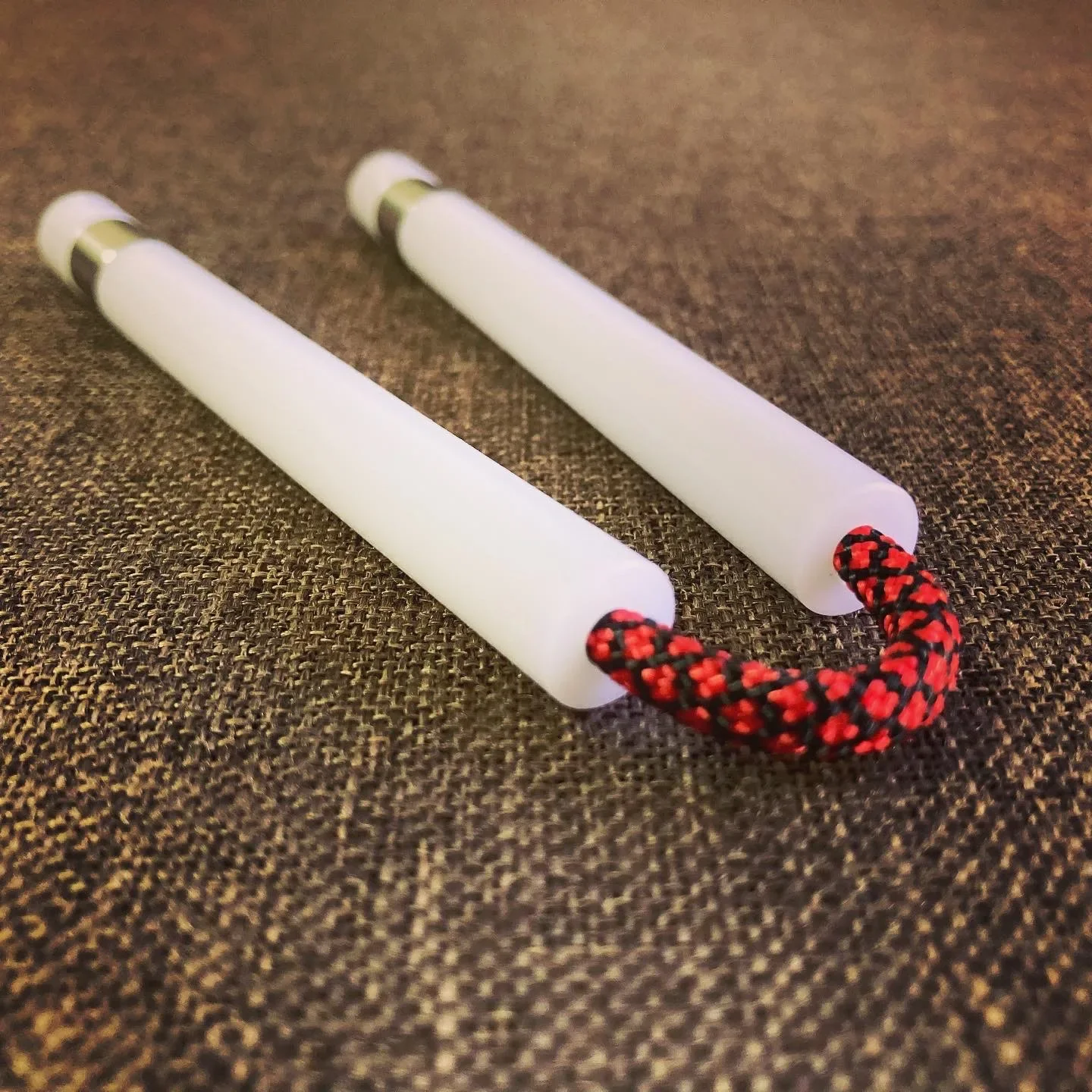 جديد صغير EDC جيب الإصبع Nunchaku الضغط لعبة أدوات تململ أدوات متعددة الوظائف في الهواء الطلق
