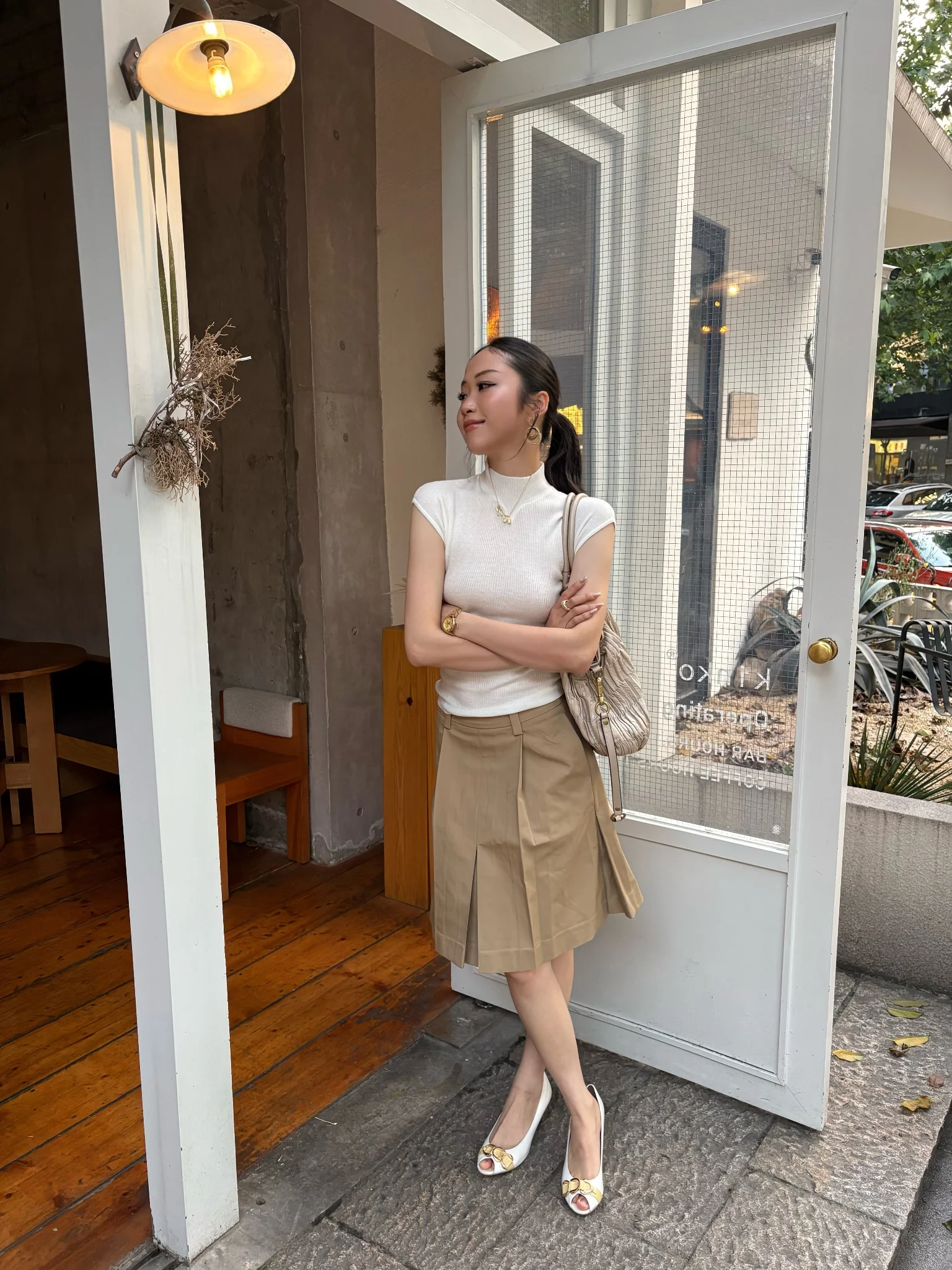 

Tayacue Wool Blend 14 Needle Seamless High Neck Short Sleeve Knitted T-Shirt Women's Casual Style Fitted Short Sleeve T-Shirt