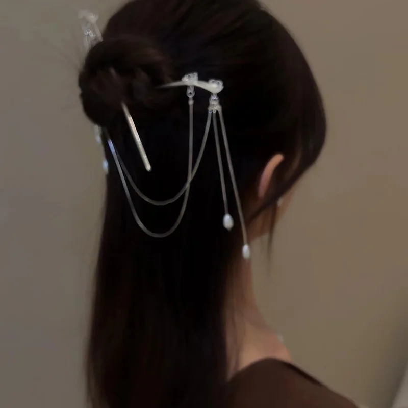 Minimalist Double Stranded Metal Hairpin with Tassel Design, Featuring a High-End Chinese Style Headpiece and Ancient Hair Style image 2