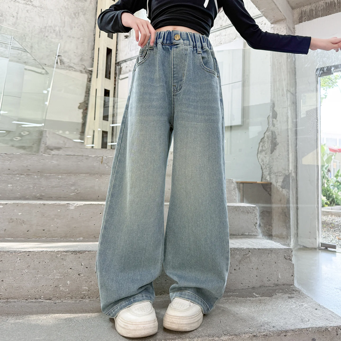 

Children Girls Denim Pant Autumn School Girls Heart Embroidery Pocket Trousers Elastic Waist Teenager Girls Straight Leg Pant