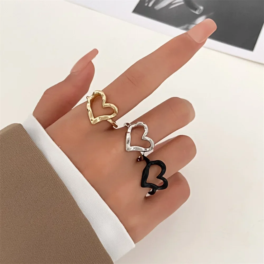 Stainless Steel Creative Waterproof Gold Plated Heart Hollow Rings for Women Trendy Hammer Pattern Party Jewelry Gift Бижутерия