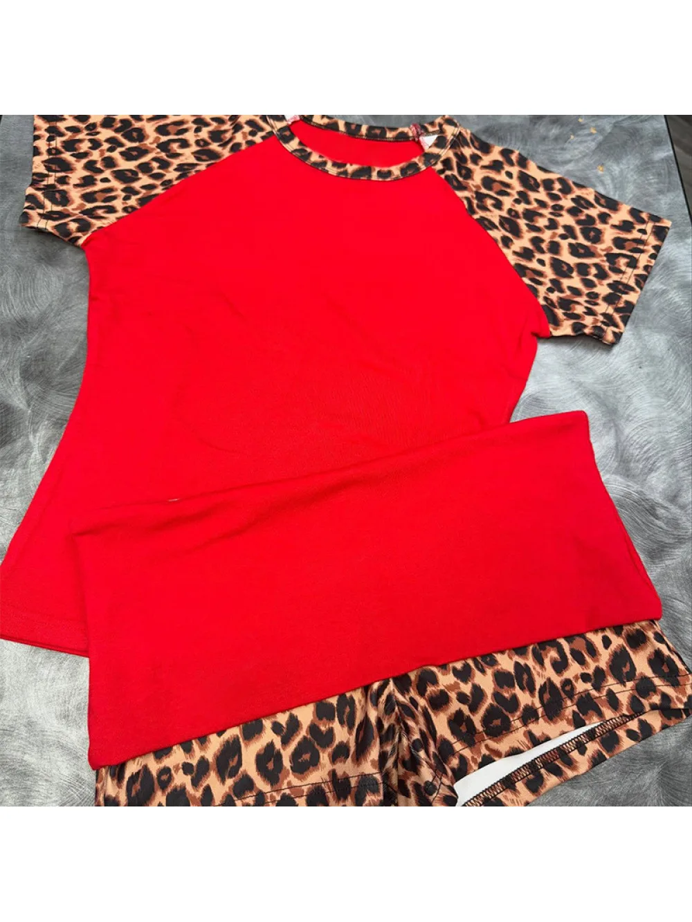2026 New American Retro Leopard Pattern Splicing Top and Shorts Set Y2K Punk Street Fashion Trend Personalized Casual Hot Girl
