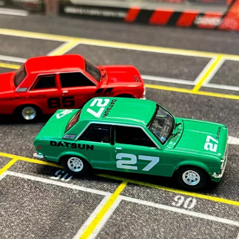 

1:64 1970 Datsun 510 с гоночным автомобилем, модель автомобиля из сплава с высокой имитацией, литье под давлением и коллекция, детское украшение