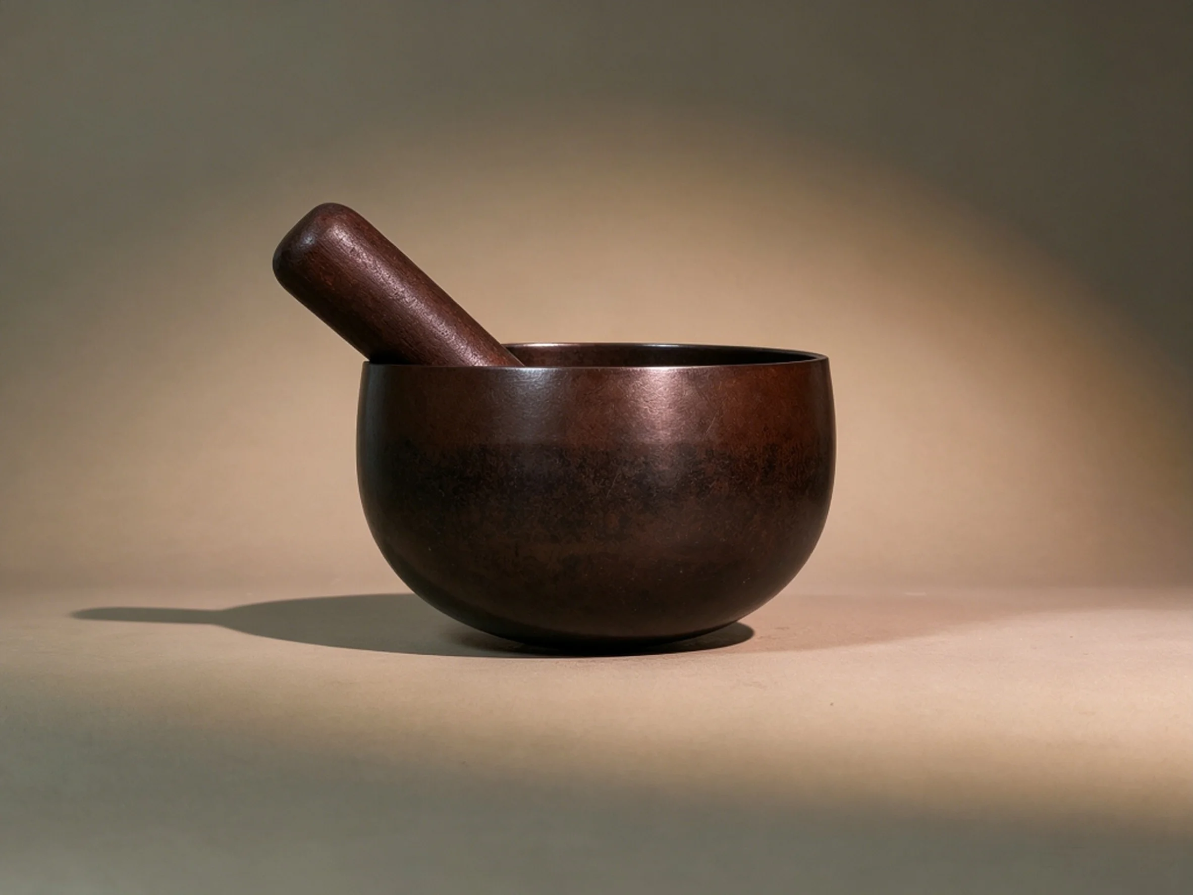 Vintage Pure Copper Singing Bowl, Buddhist Sound Bowl, Zen Decorative Ornament for Desks in Living Rooms, Studies and Tea Rooms,