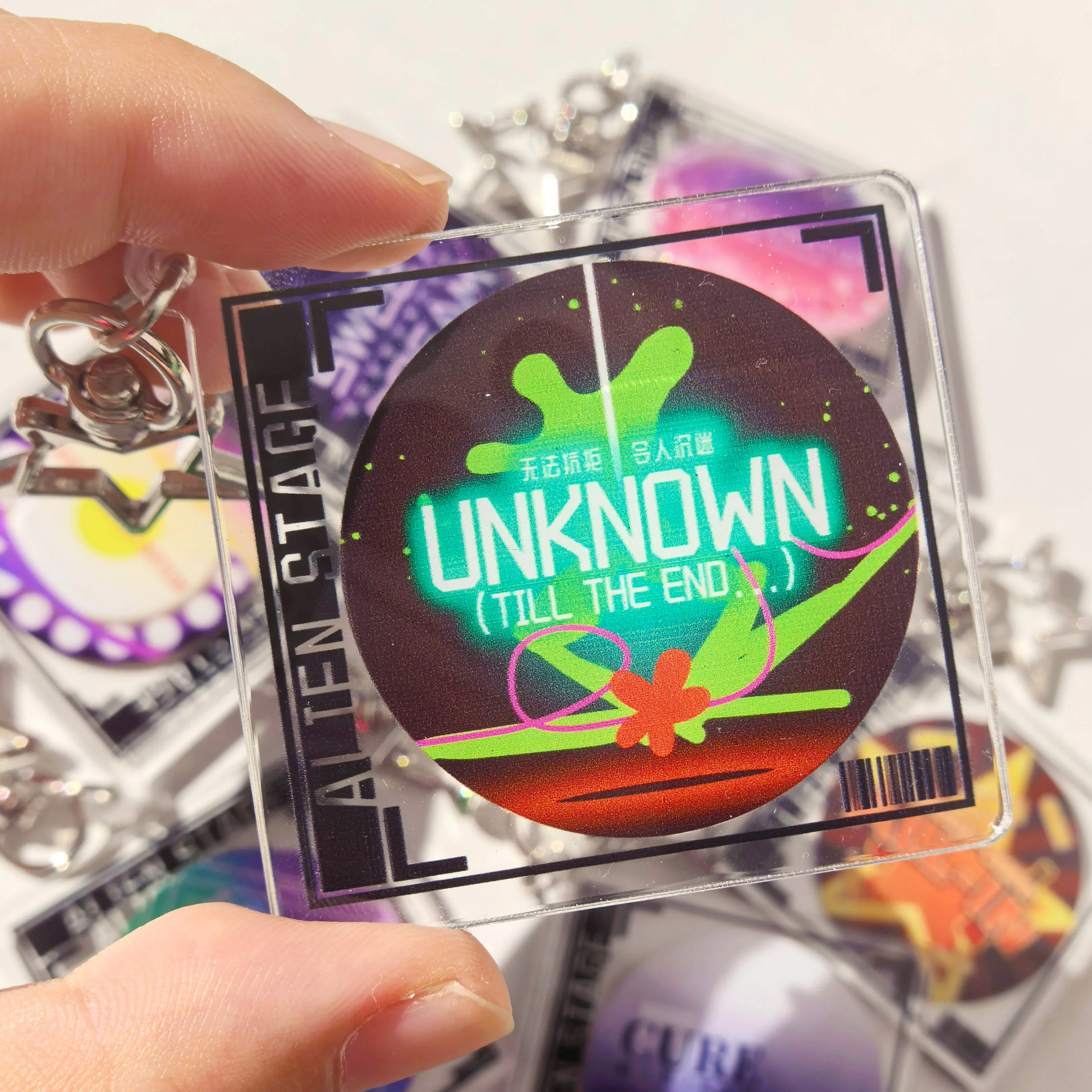 Alienstage أنيمي المفاتيح النساء CD سلسلة مفاتيح أكريليك للرجال حلقة رئيسية الاكريليك سيارة LUKA قلادة حفلة اليابان كوس الفتيات هدية