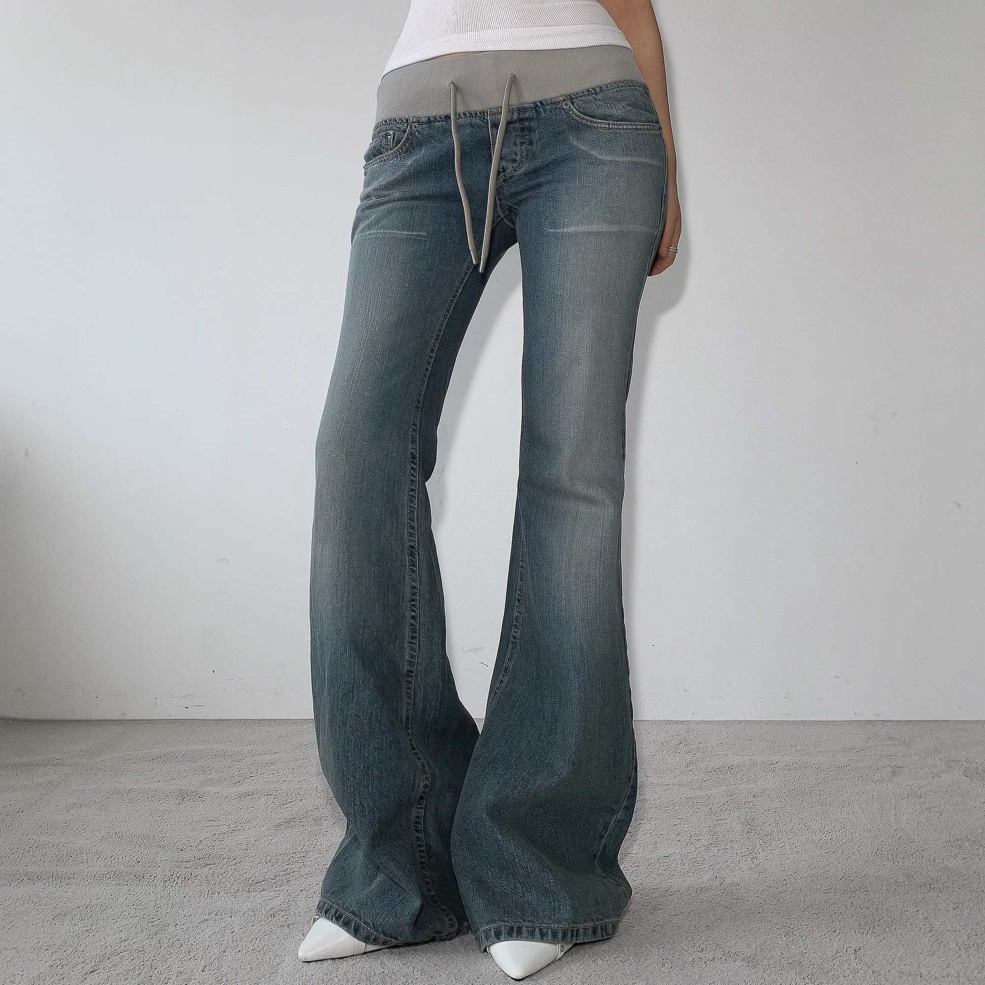 Sexy Tight Jeans High Waist Flared Pants Butt Enhancing Cotton Denim Casual Style for Young Women Standard Body Fit Four Seasons