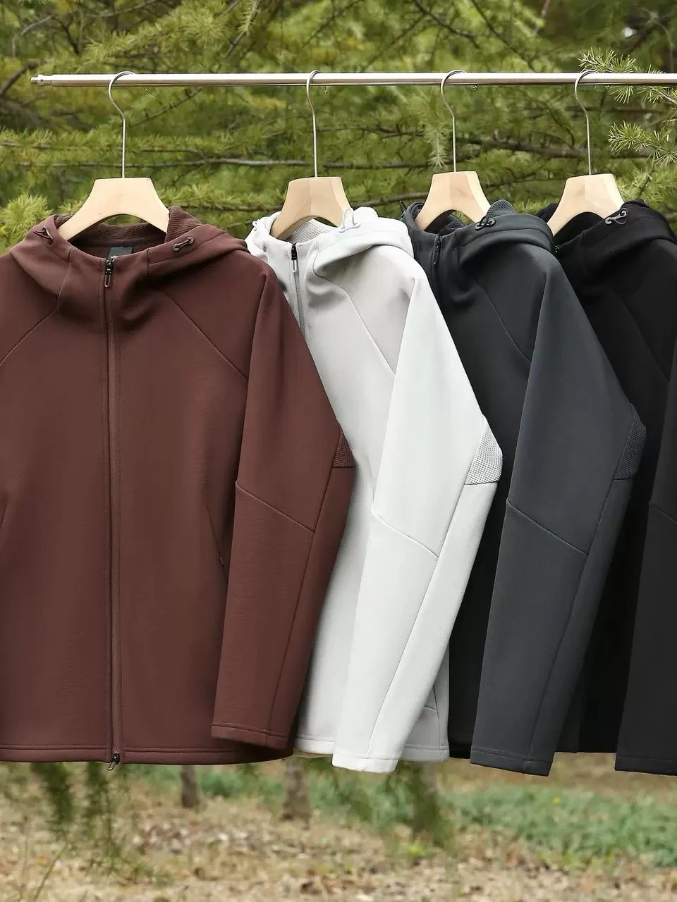 

Мужская уличная куртка Softshell: ветрозащитная, теплая, с капюшоном, 3D-крой, весенняя, приталенная, с длинными рукавами, на молнии
