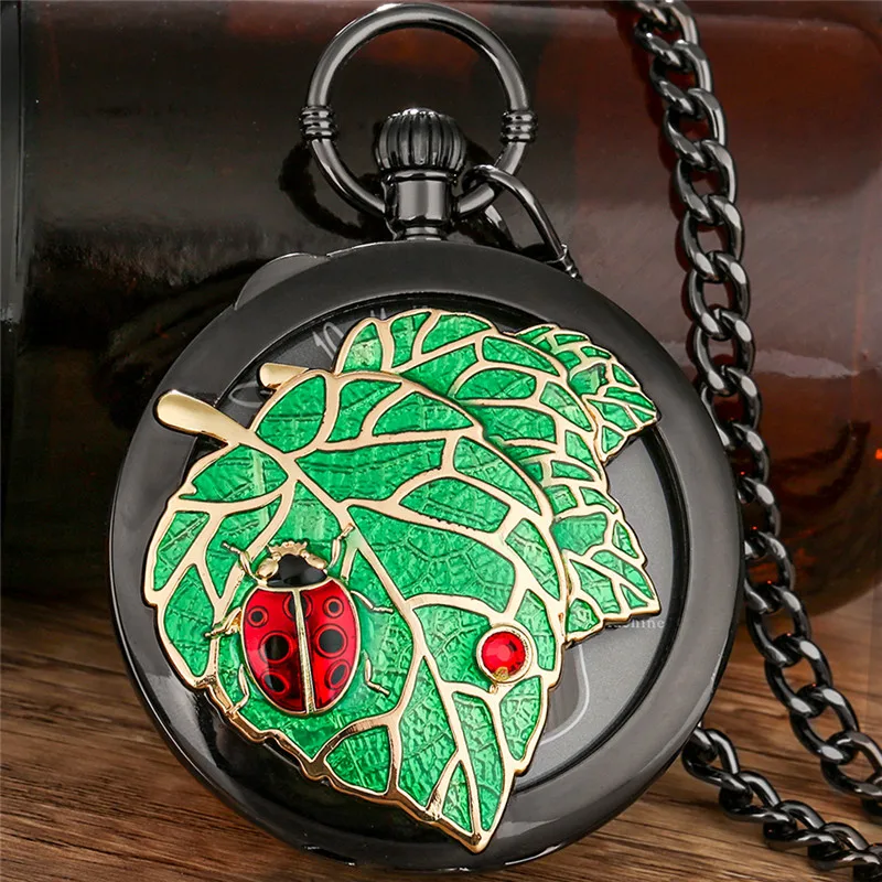 Retro Play Music Quarz-Taschenuhr mit Käferblatt-Muster Castle in the Sky Melody Eleganter Vintage-Uhr mit FOB-Kette – Detail 1