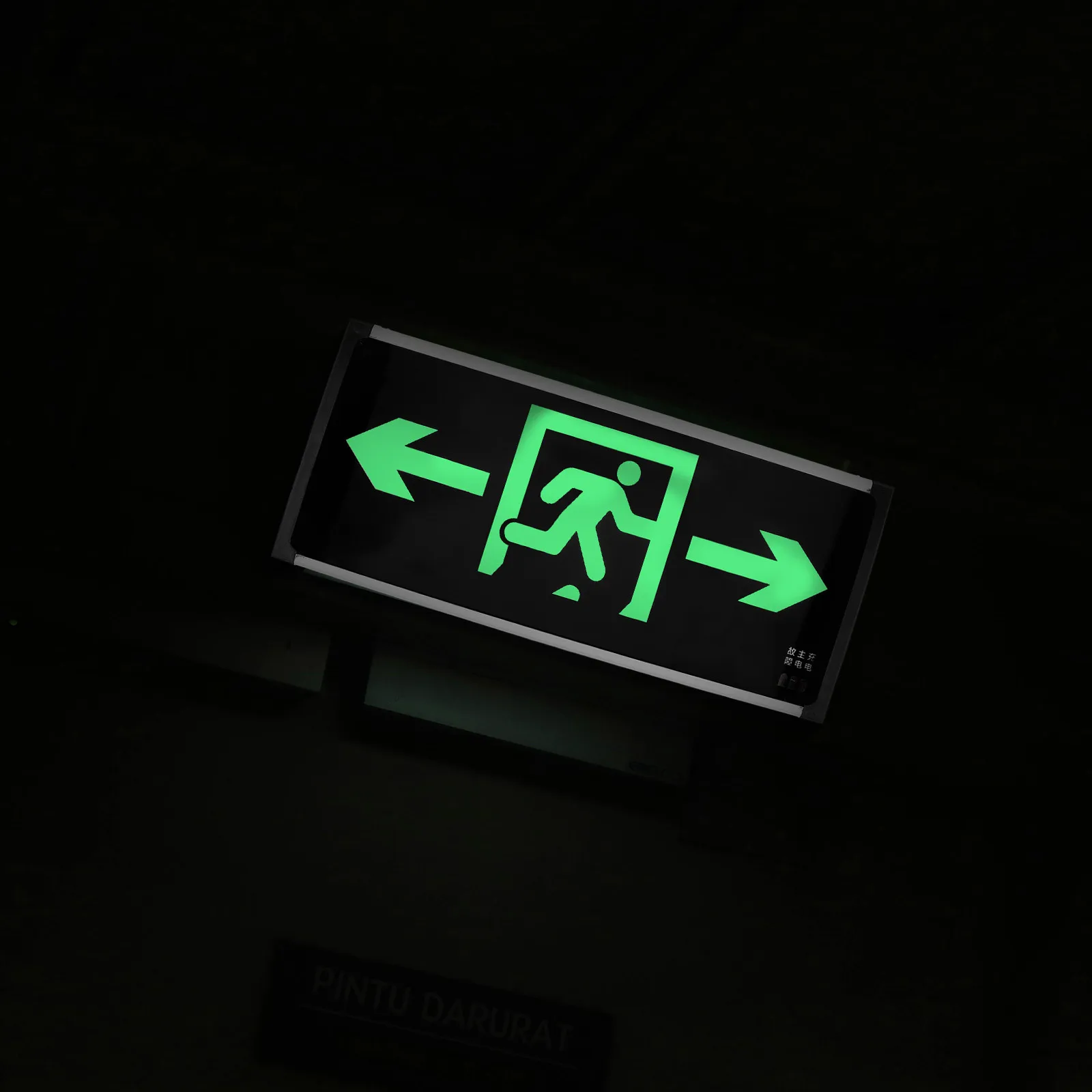 Hanging Fire Exit Indicator LED Emergency Light High Visibility Dual Sided Wiring Easy Installation for Offices Hotels Public