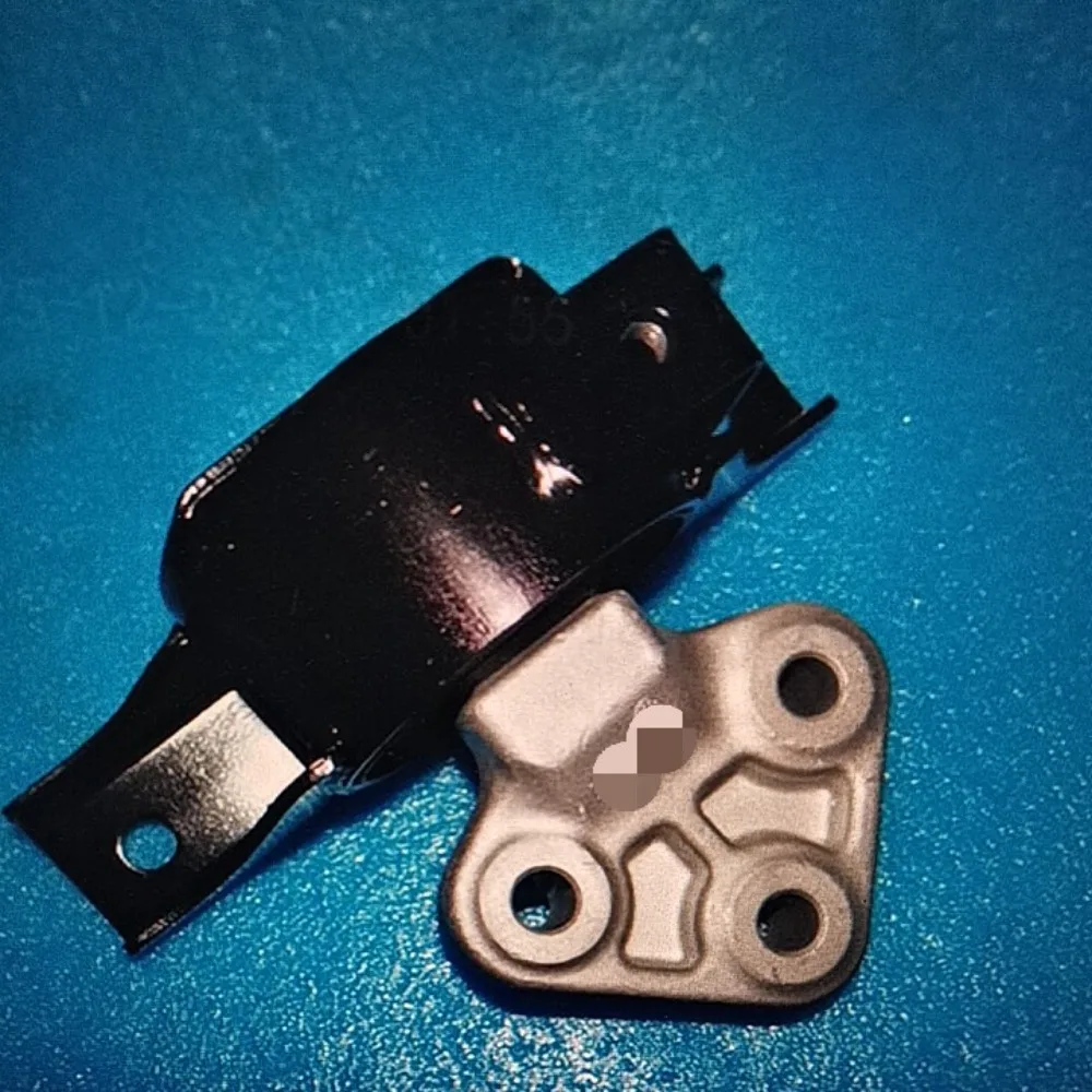

Engine Left Right Rear Mount Bracket Rubber Cushion Pad For Chery Arrizo 5 J42-1001110WA J60-1001310EAJ42-1001710WA 206000216AA