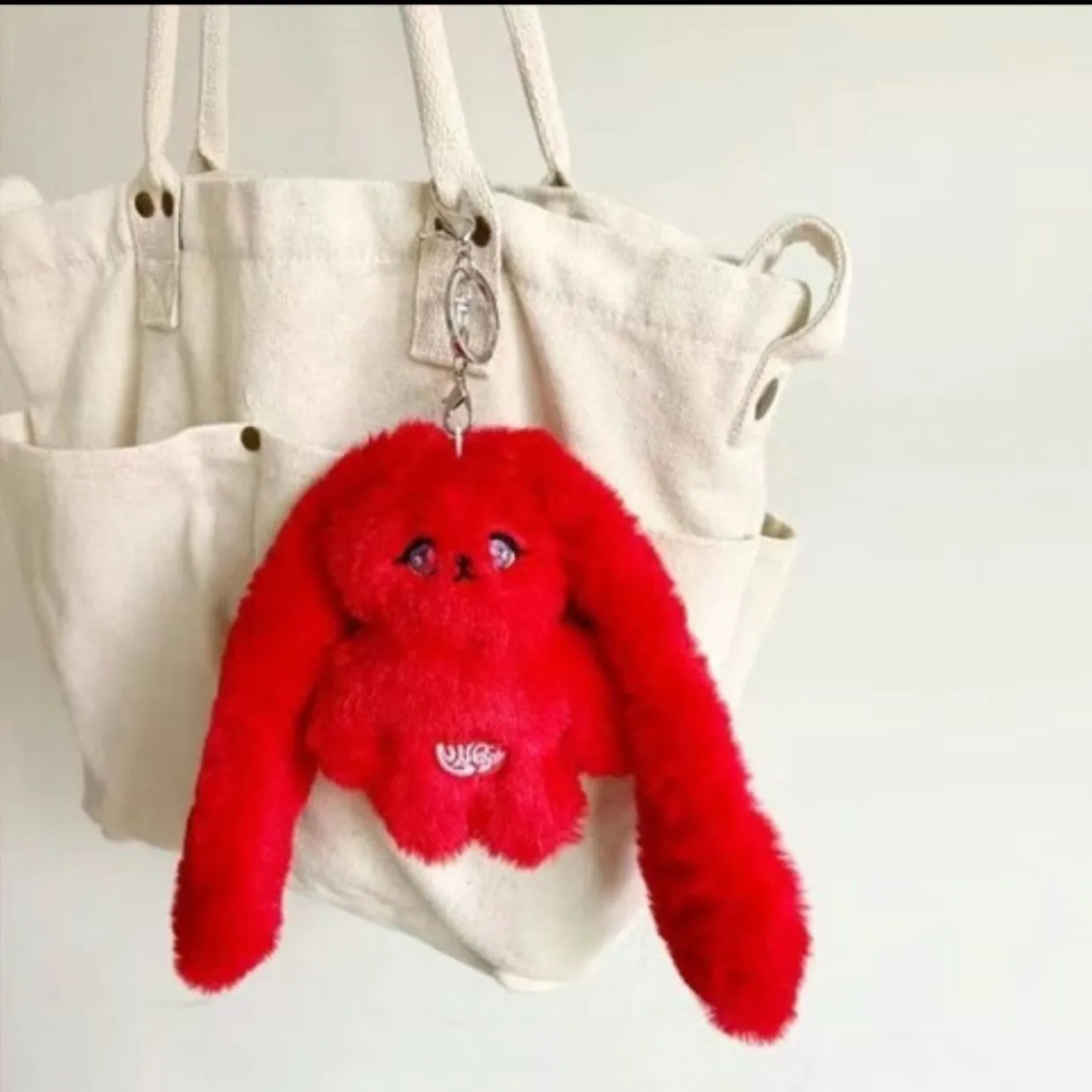 Kpop YuQi Doll Keychain 15CM Cartoon Red Rabbit Plush Doll Bag Pendant Keyring Filling PP Cotton Soft Short Plush Toy Fans Gift