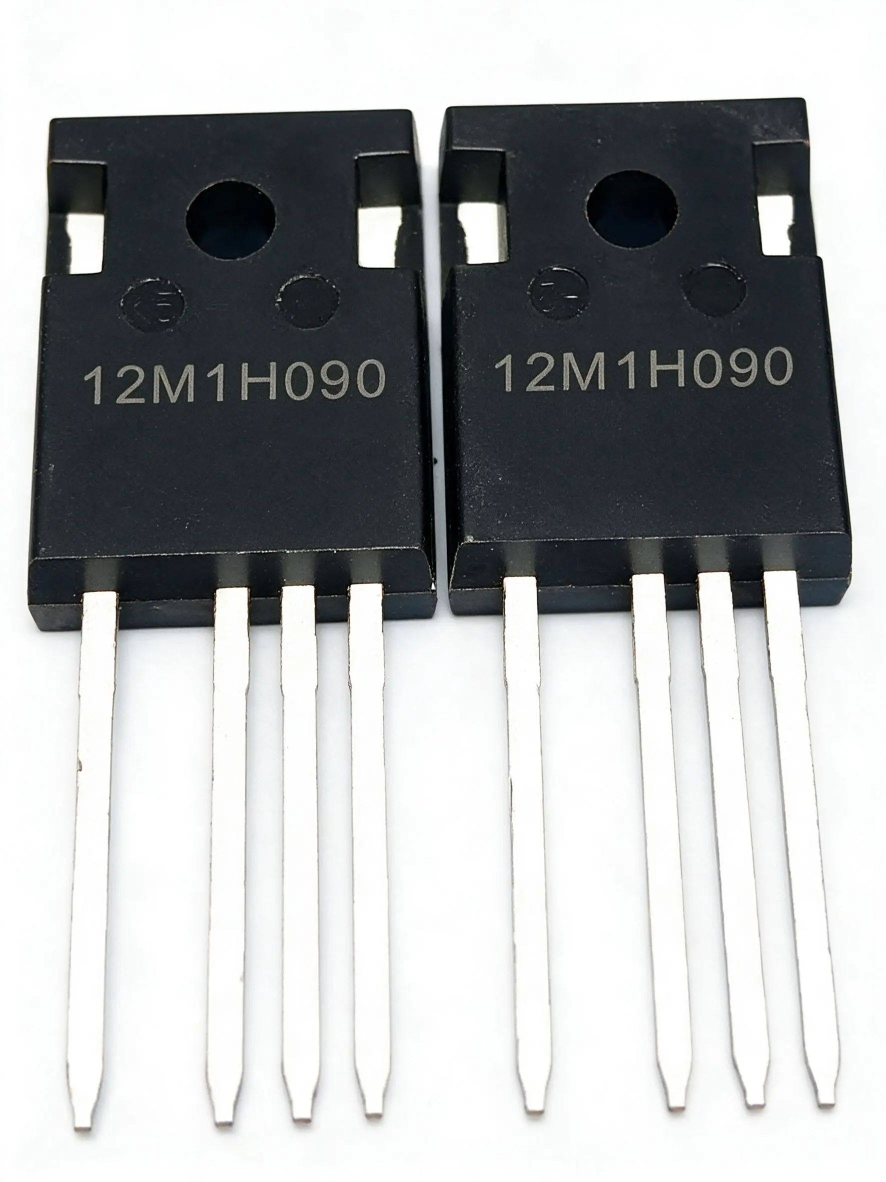 5piece 12M1H220 IMZ120R220M1H 13A1200V TO-247-4