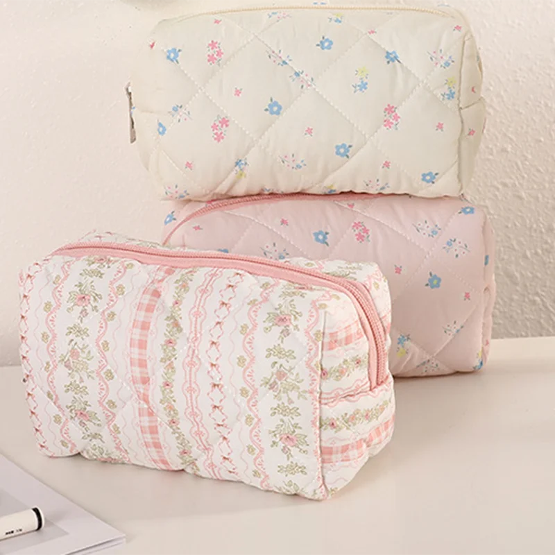 INS Soft Cotton Makeup Bag Quilted Floral Print Large Capacity Toiletry Bag Makeup Organizer Women Girls
